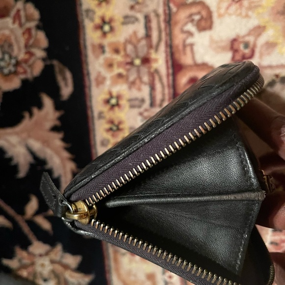 🍁SOLD🍁Bottega Veneta Black Intrecciato Leather Wallet - Picture 6 of 13